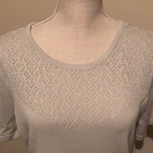 Gray short sleeve pullover byDrapers & Damon’s, med.